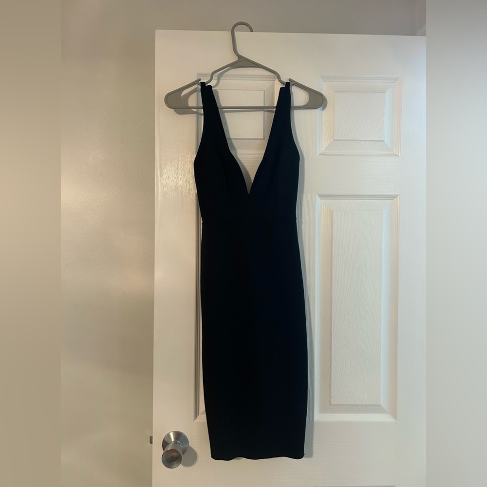 Lulu's Gracefully Yours Black Midi Dress